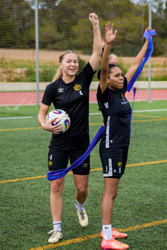 Alice Broman och Vanessa Lopez