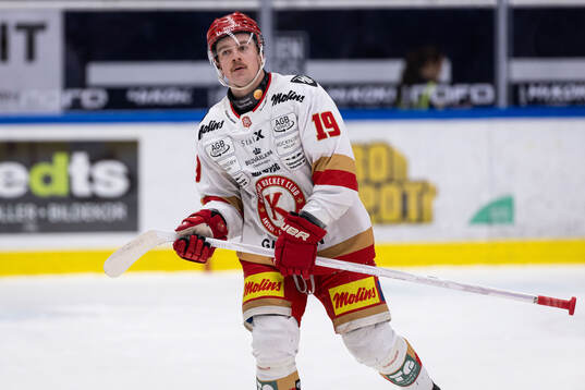 Kalmars Andrew Vanderbeck jublar