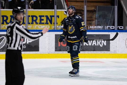 Södertäljes Nolan Stevens deppar