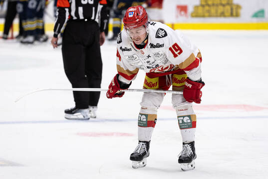 Kalmars Andrew Vanderbeck deppar