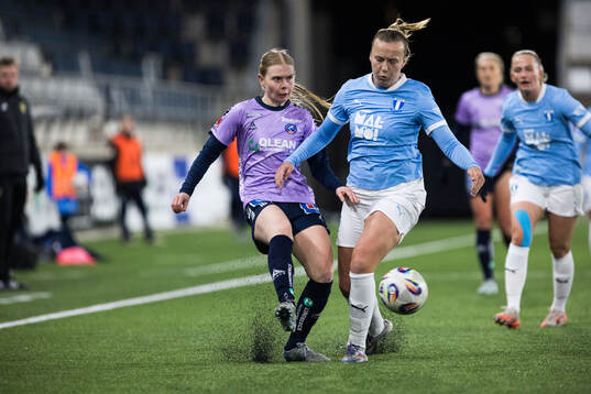 Linköpings Malin Brenn och Malmö FFs Sara Kanutte