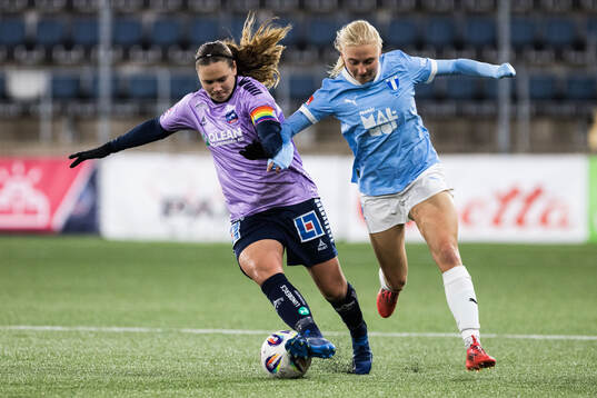 Linköpings Emma Lennartsson och Malmö FFs Stinalisa