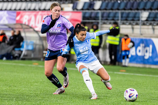 Linköpings Polly Doran och Malmö FFs Ines Belloumou