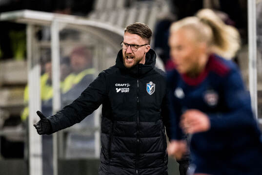 Växjö DFFs huvudtränare Olof Unogård