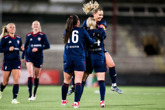 Rosengårds Emilia Larsson, Emilia Pelgander och Emma