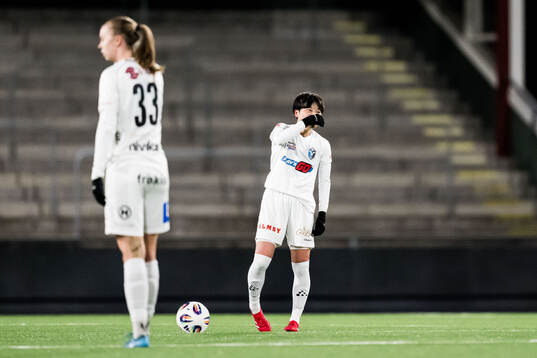 Växjö DFFs Suzu Amano deppar