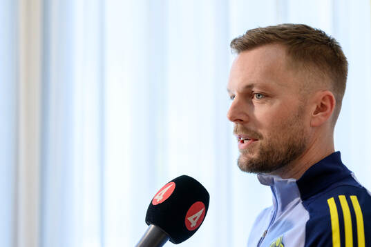 Assistant coach Sebastian Larsson of the Swedish men's