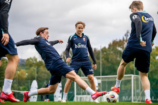 Patrick Berg and Andreas Schjelderup of the Norwegian
