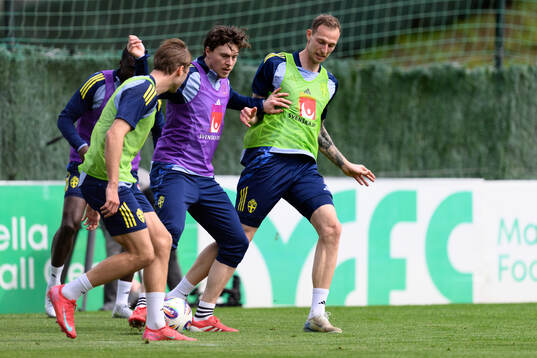 Victor Nilsson Lindelöf and Gustaf Nilsson of the Swedish