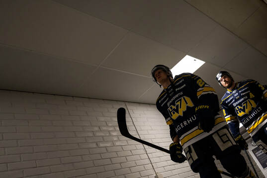 HV71s Tommi Tikka och Oscar Engsund
