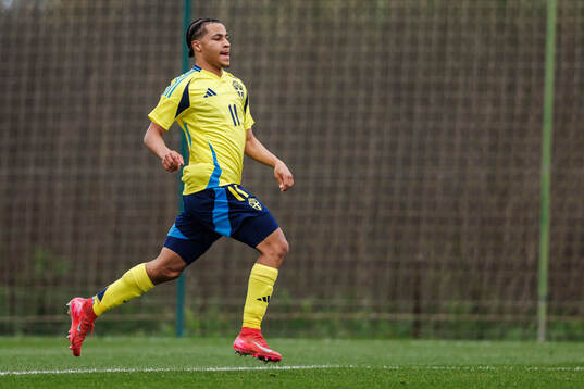 Momo Sonko of Sweden