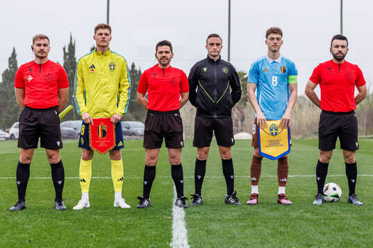 Lukas Björklund of Sweden, Referee Jose Martinez Vilches