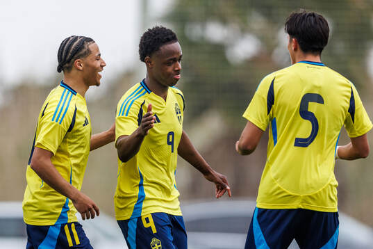 Richie Omorowa of Sweden celebrates