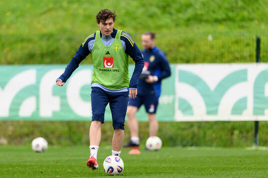 Victor Nilsson Lindelöf of the Swedish men's national
