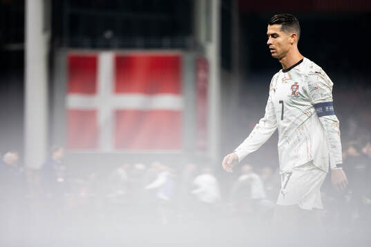 Bläddra bland fler bilder av Football, Nations League, Denmark - Portugal