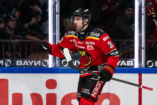 Luleås Albin Lundin jublar
