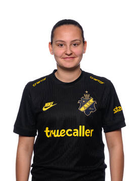 Janelle Yilmaz