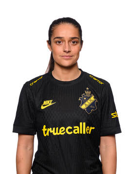 Daniella Famili