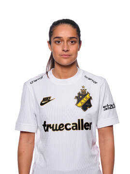 Daniella Famili