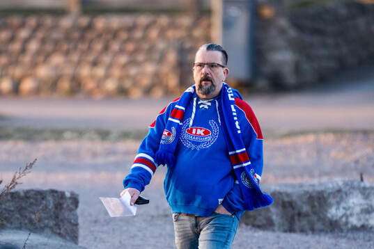 Oskarshamnsfans anländer