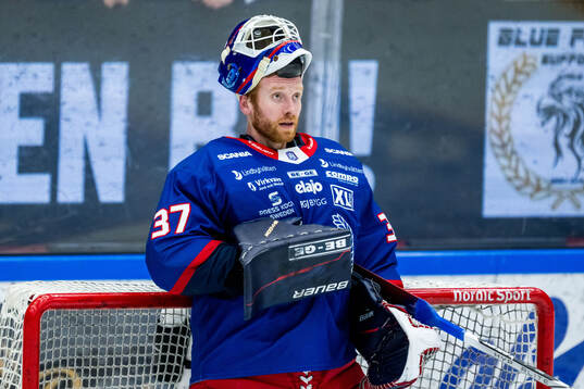 Oskarshamns målvakt Evan Cowley