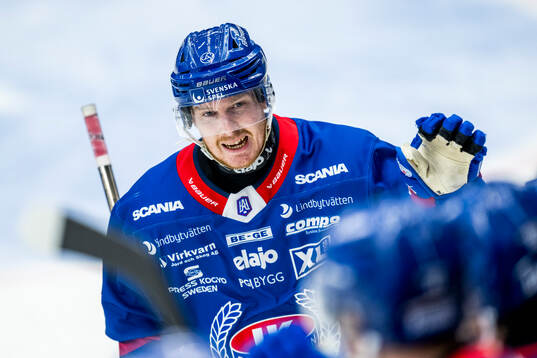 Oskarshamns Niclas Burström jublar