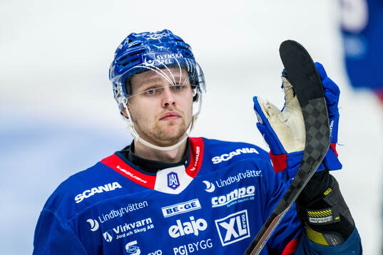 Oskarshamns Hampus Karlsson jublar