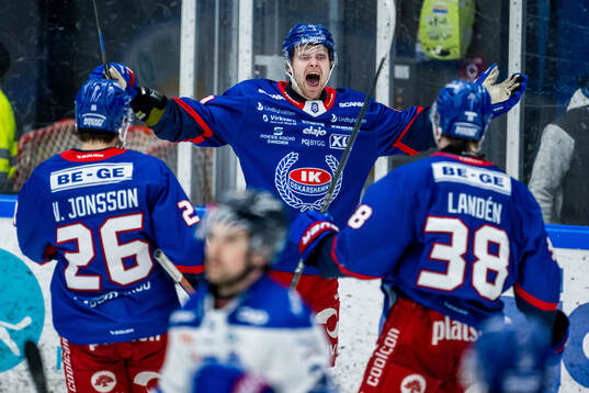 Oskarshamns Hampus Karlsson jublar