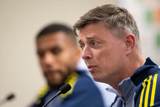 Head coach Jon Dahl Tomasson of the Swedish men's national