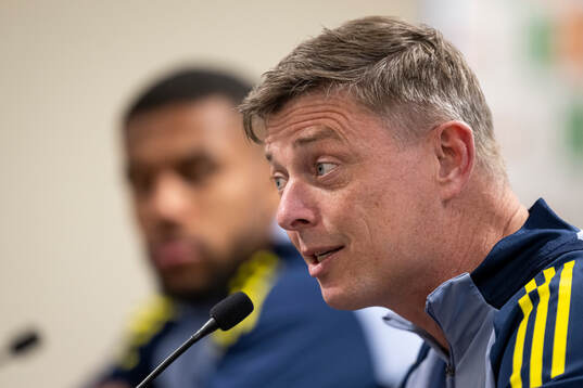 Head coach Jon Dahl Tomasson of the Swedish men's national