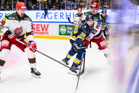 HV71s Olle Alsing och Modos Sampo Ranta