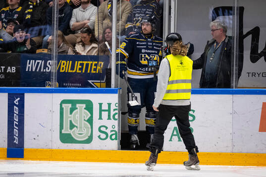 HV71s Oscar Engsund