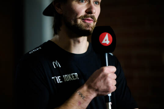Färjestads Linus Johansson med the joker på tröjan