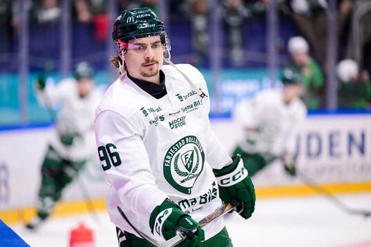 Färjestads David Tomasek