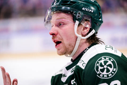 Färjestads Oskar Steen