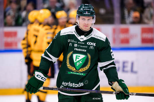 Färjestads Oliver Eklind deppar