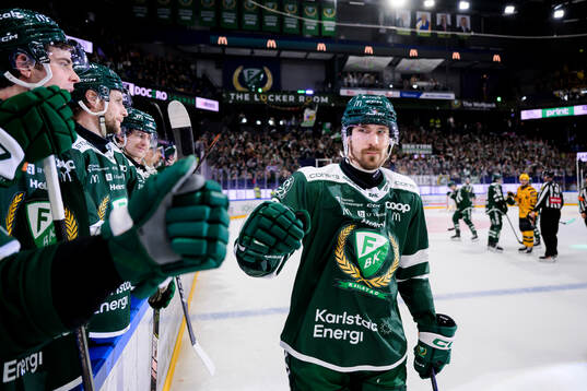 Bläddra bland fler bilder av Ishockey, SHL, Kvartsfinal 1, Färjestad - Skellefteå