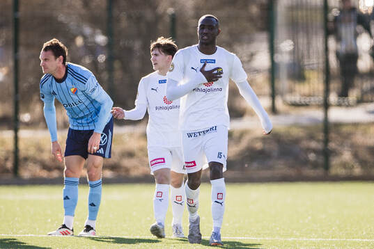 KuPS Ib­ra­him Cis­sé jublar