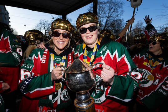 Frölundas Hanna Olsson och Linnéa Pettersson Dove