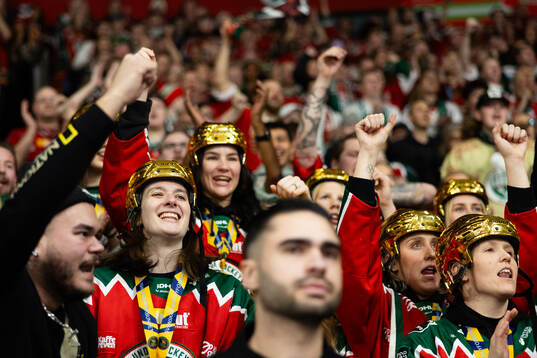 Frölundas SDHL lag i klacken