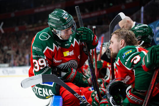 Frölundas Mikael Ruohomaa och Linus Weissbach