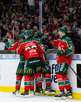 Frölundas Ivar Stenberg jublar