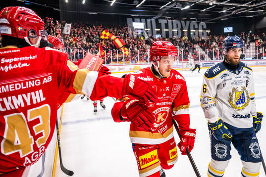 Kalmars Henrik Nilsson jublar