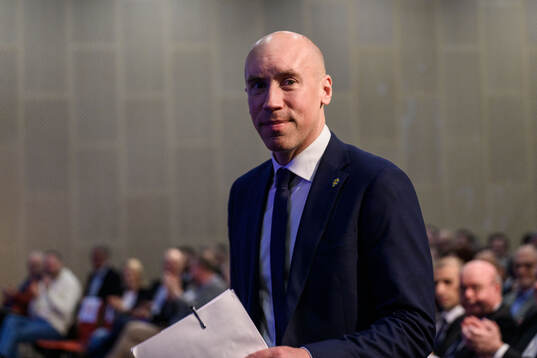 Simon Åström