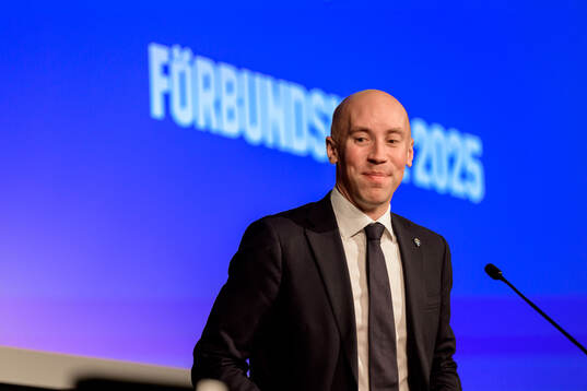 Simon Åström