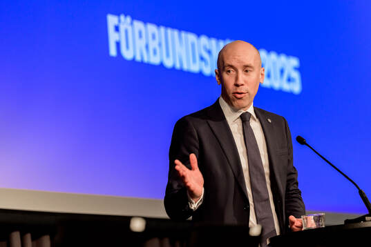 Simon Åström
