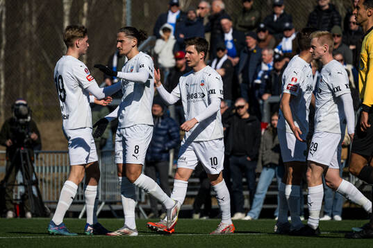 Helsingborgs Max Svensson jublar
