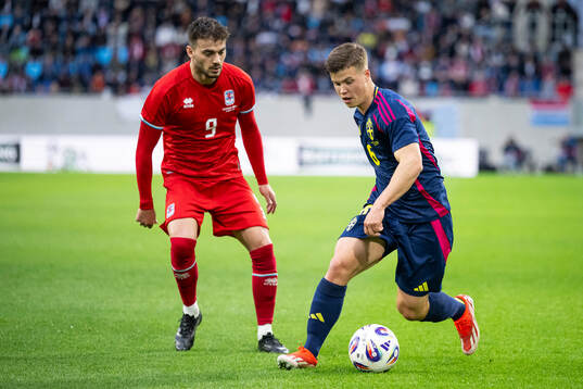 Daniel Sinani of Luxembourg and Samuel Dahl of Sweden