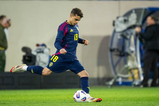 Yasin Ayari of Sweden