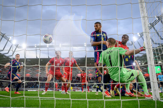 Bläddra bland fler bilder av Football, International Friendly, Luxembourg - Sweden